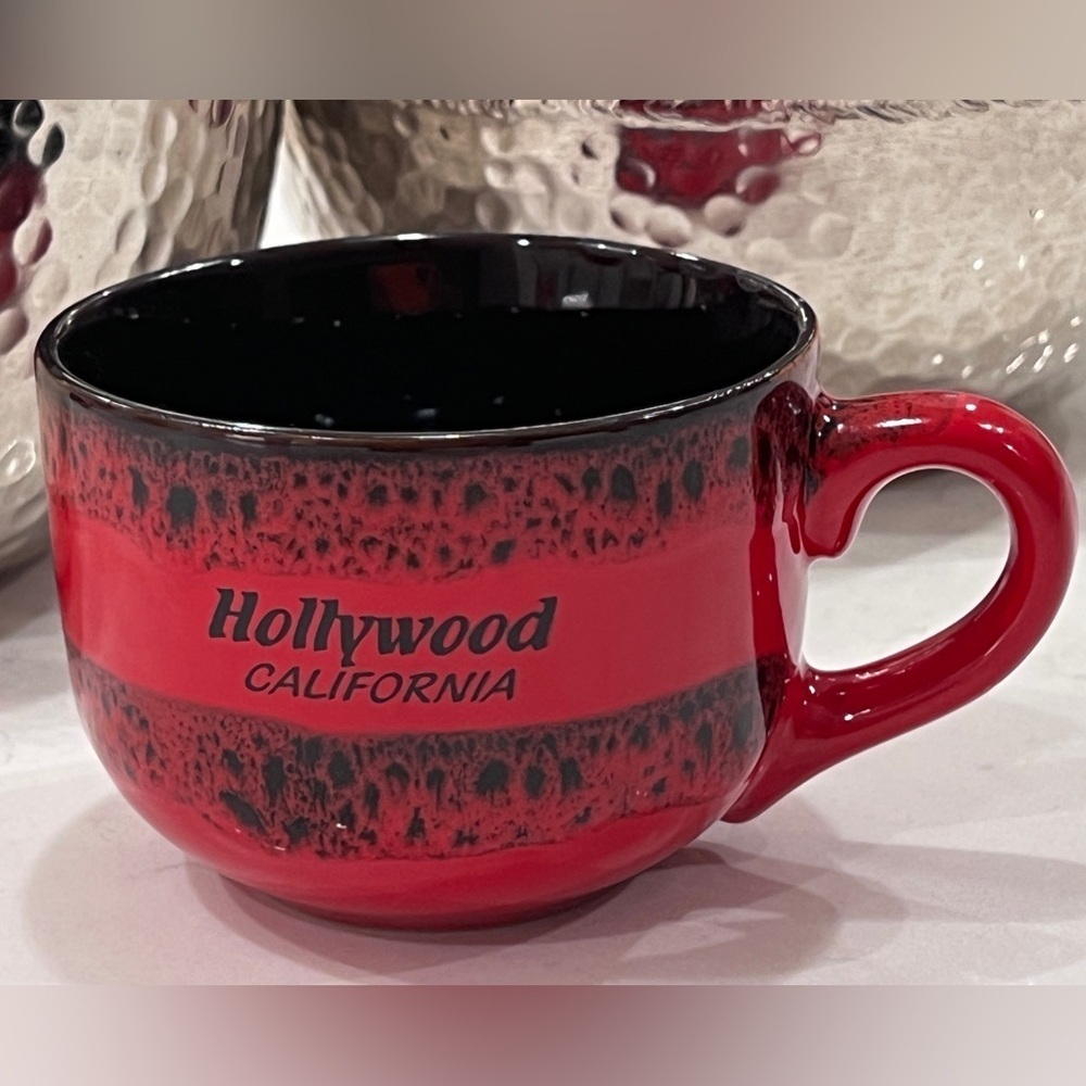 Red and Black “Hollywood California” Mug - NWOT